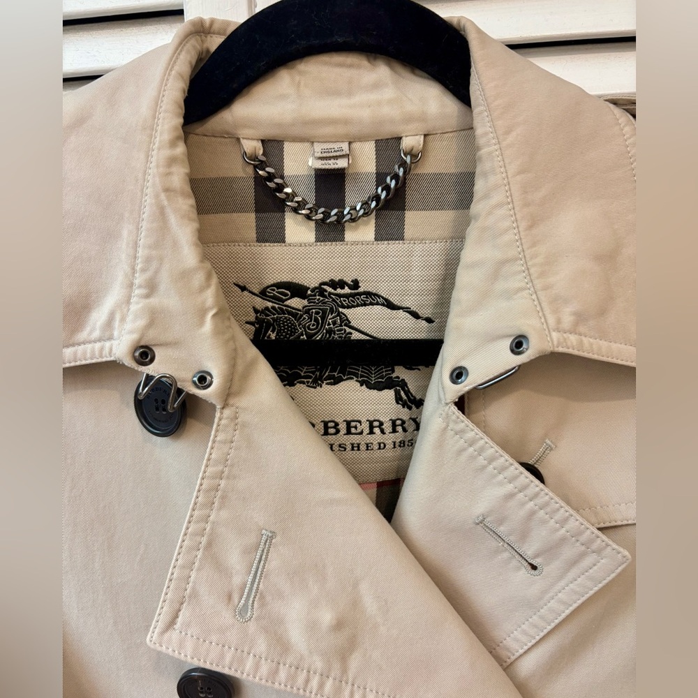Authentic Burberry Kensington Mid Length Trench Coat - Picture 5 of 15